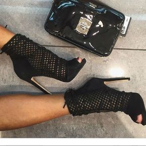 Steve Madden Maddye lace up heels